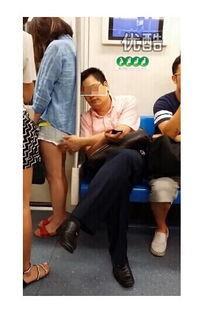男模女视频,男模演绎女性风采，视频展现视觉盛宴