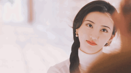 ktv丝袜动态图,KTV动感瞬间，尽展时尚魅力